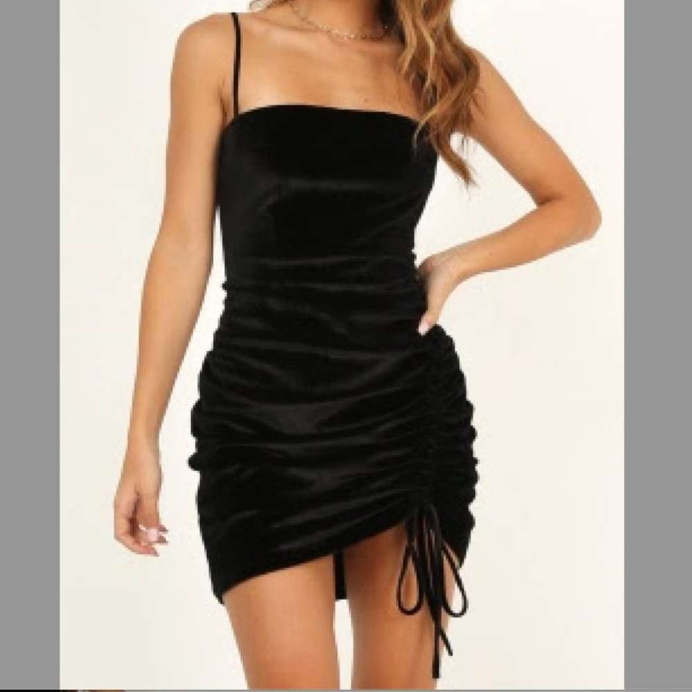 Showpo. Black Velvet Ruched Dress – 4/S (NWT)